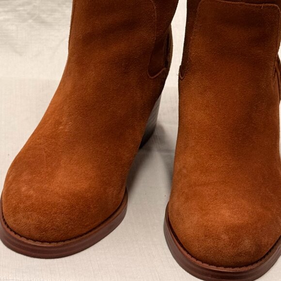 Vince Camuto Zelcinna Suede Ankle Boots Caramel 6.5 - Picture 4 of 8